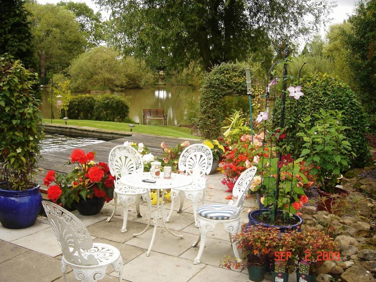 The Willows Bed & Breakfast 约克 外观 照片